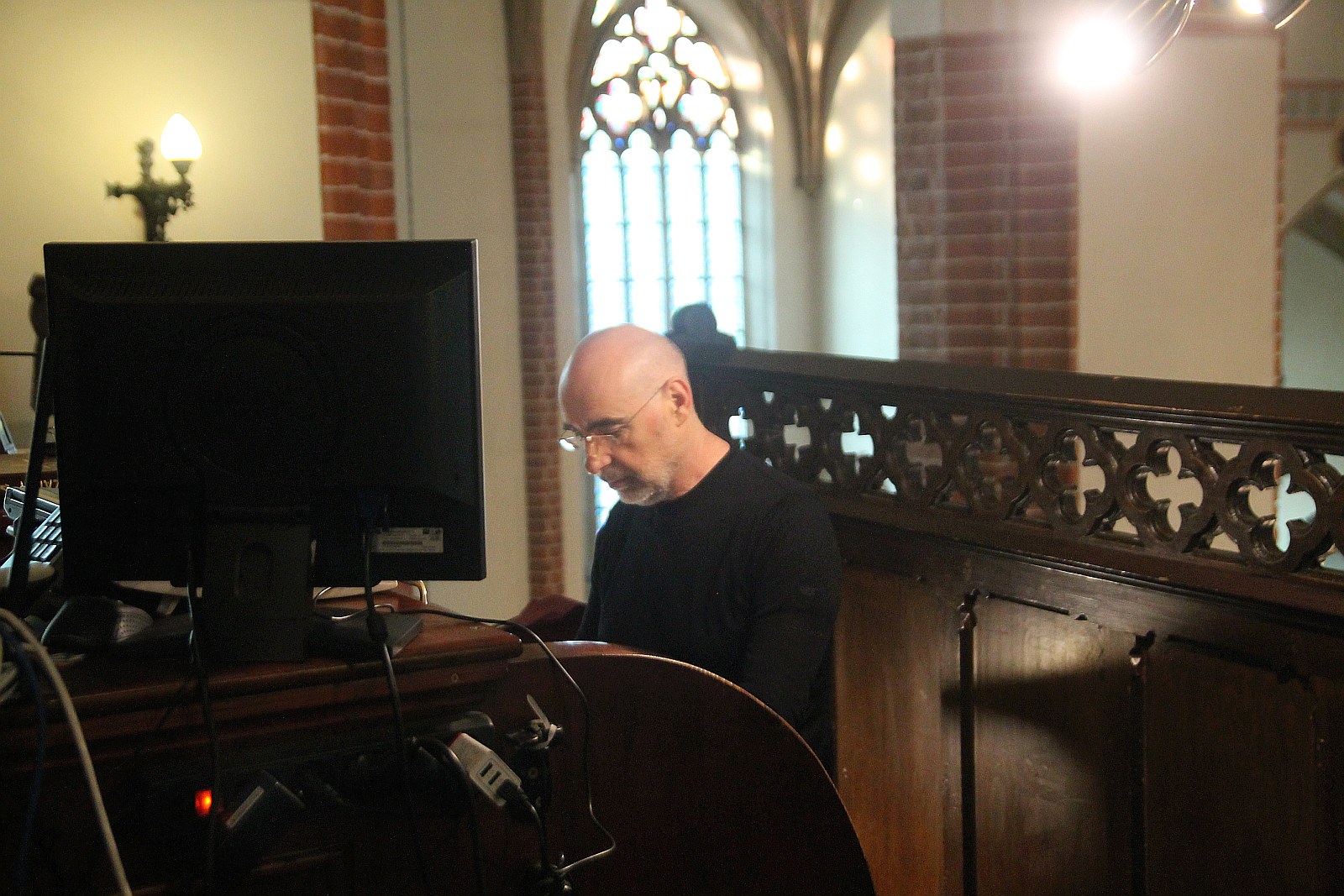 Włoch zagrał na organach w legnickiej katedrze      
