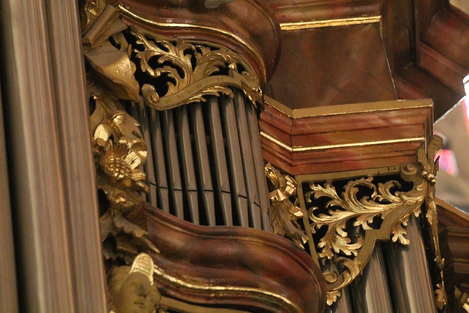 Włoch zagrał na organach w legnickiej katedrze      
