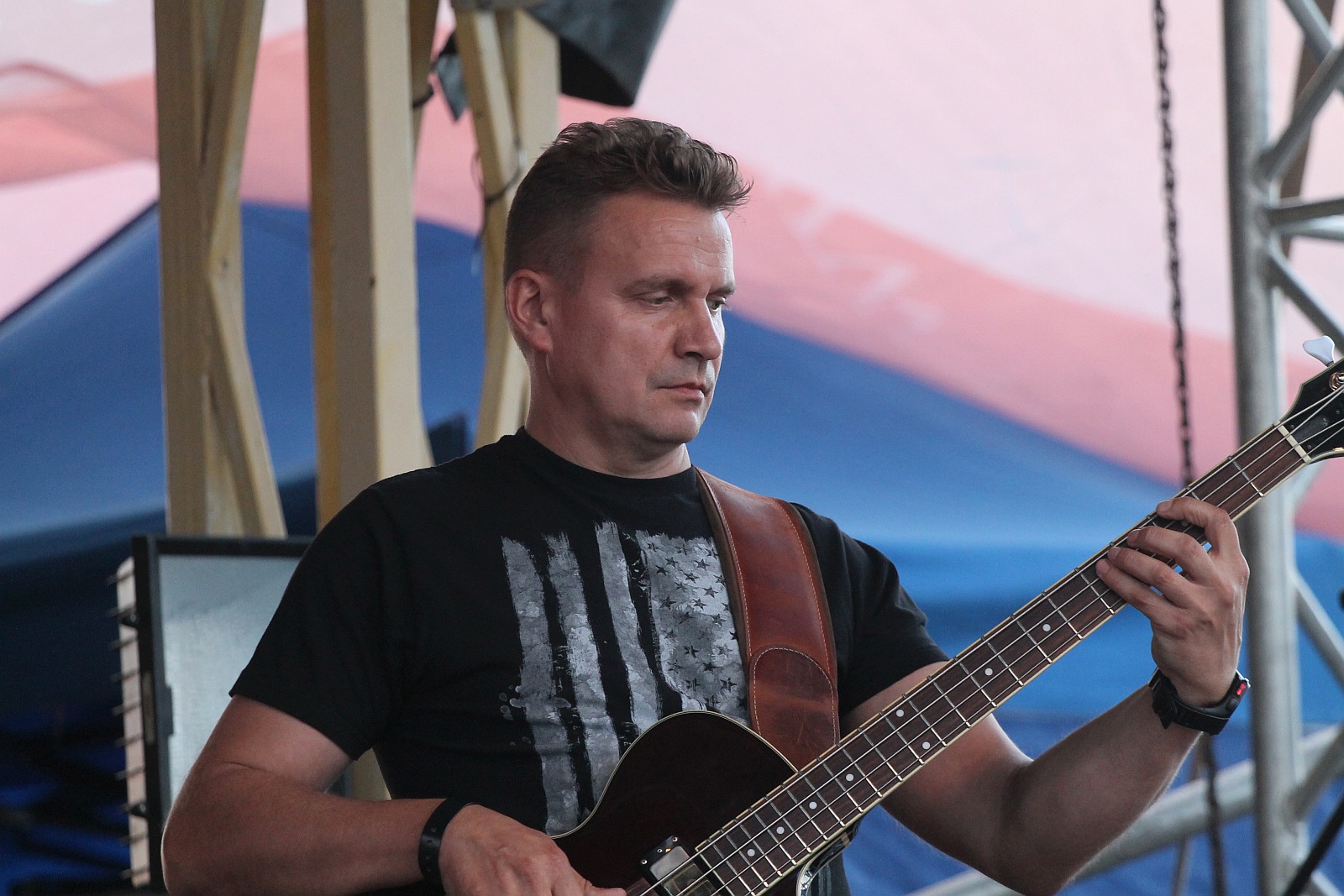 Łagodnie, techno i w kilku językach czyli oJ taM na scenie