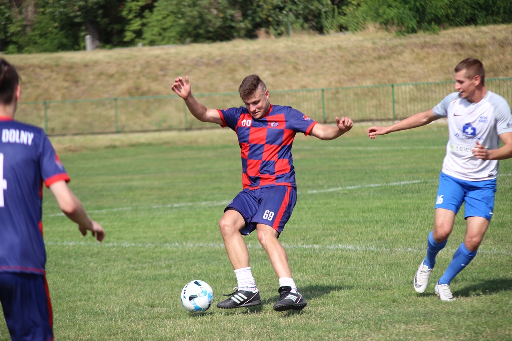 Czterdzieści zespołów gra w Piłkarskie Niższe Ligi Cup 2019