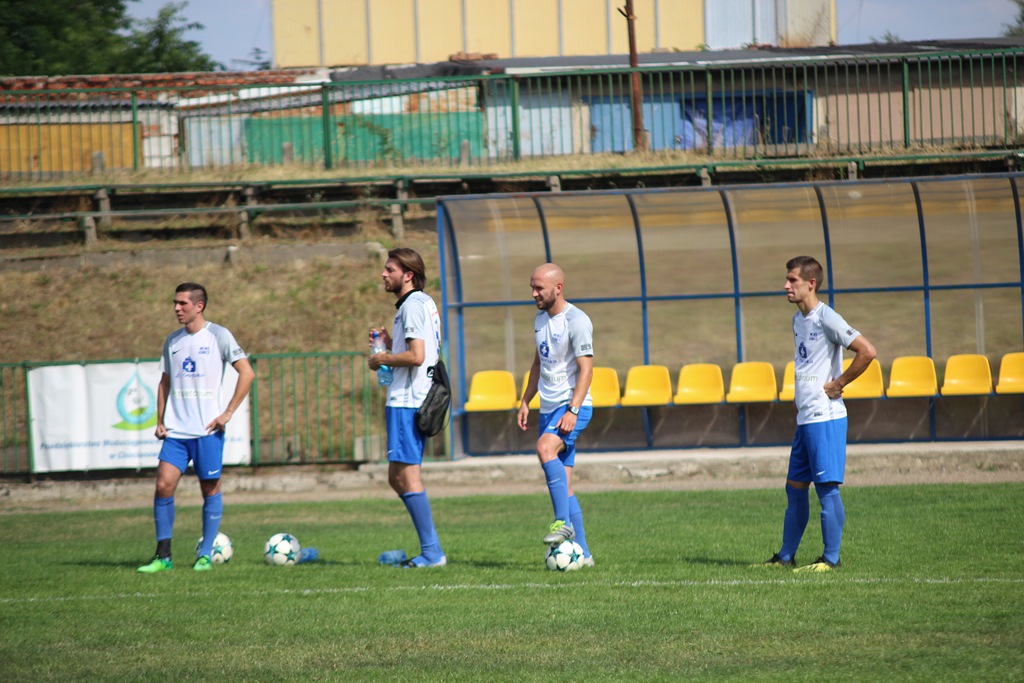 Czterdzieści zespołów gra w Piłkarskie Niższe Ligi Cup 2019