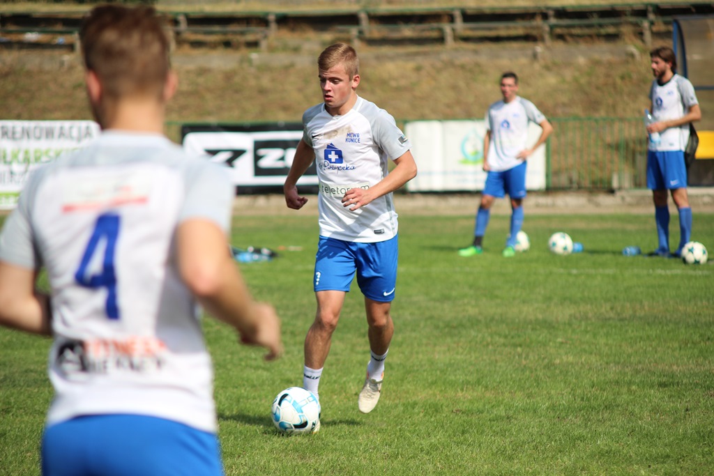 Czterdzieści zespołów gra w Piłkarskie Niższe Ligi Cup 2019