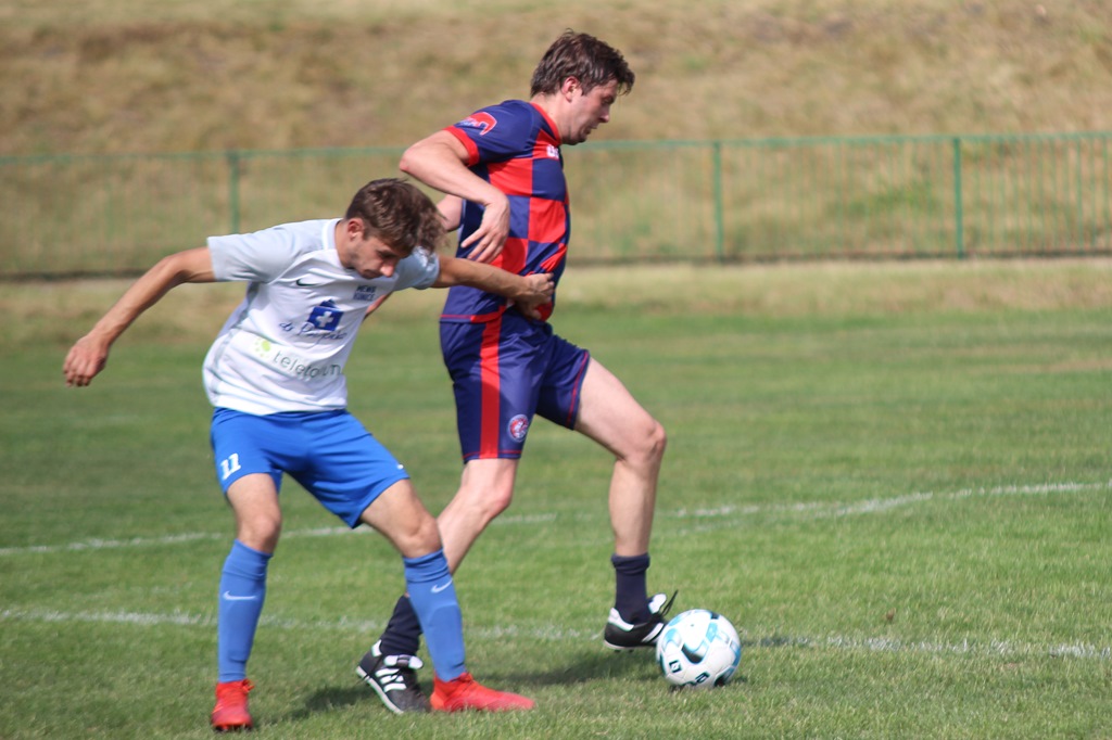Czterdzieści zespołów gra w Piłkarskie Niższe Ligi Cup 2019