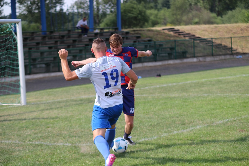 Czterdzieści zespołów gra w Piłkarskie Niższe Ligi Cup 2019