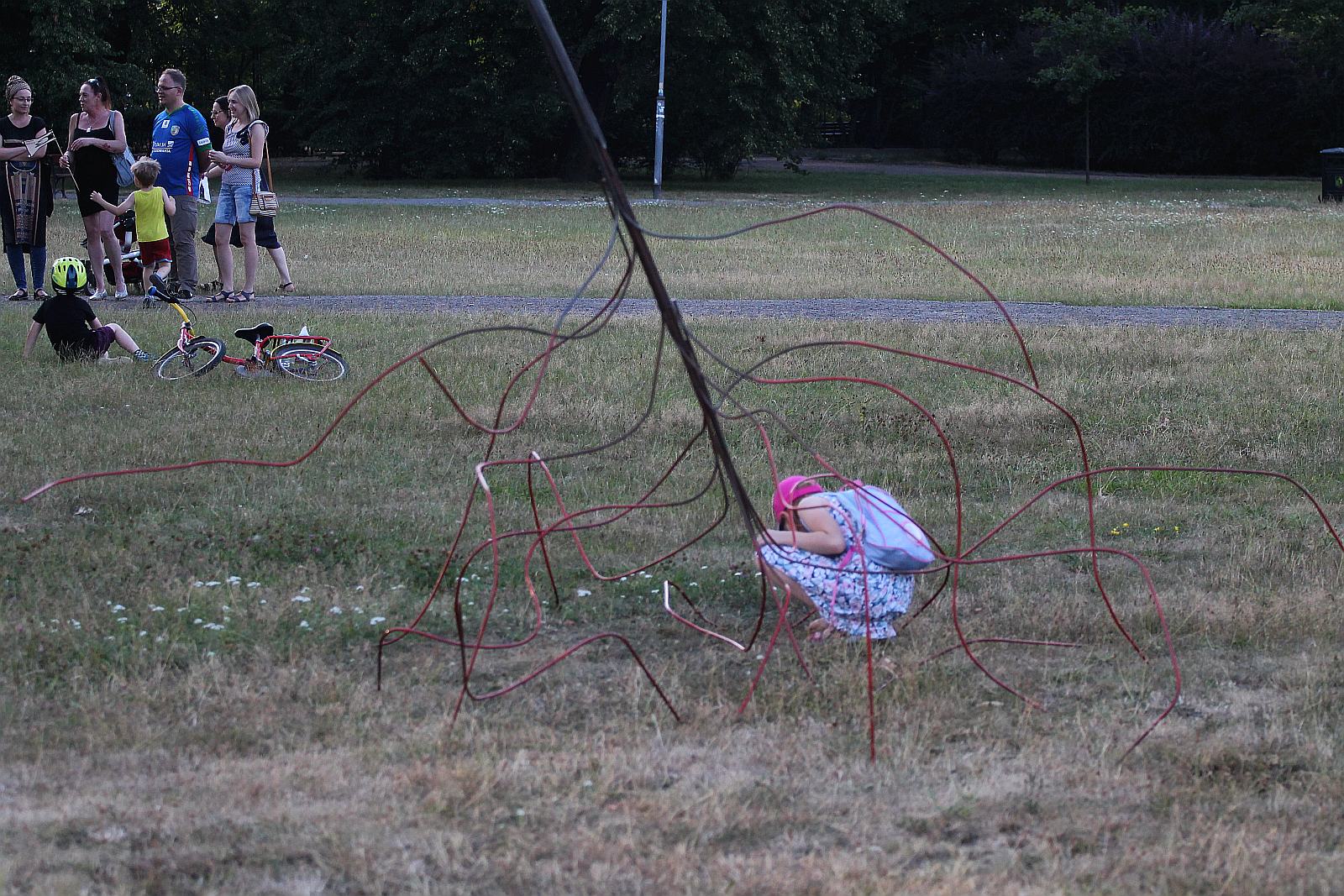 Wystawą w Parku Miejskim rozpoczął się projekt „Zielono mi”