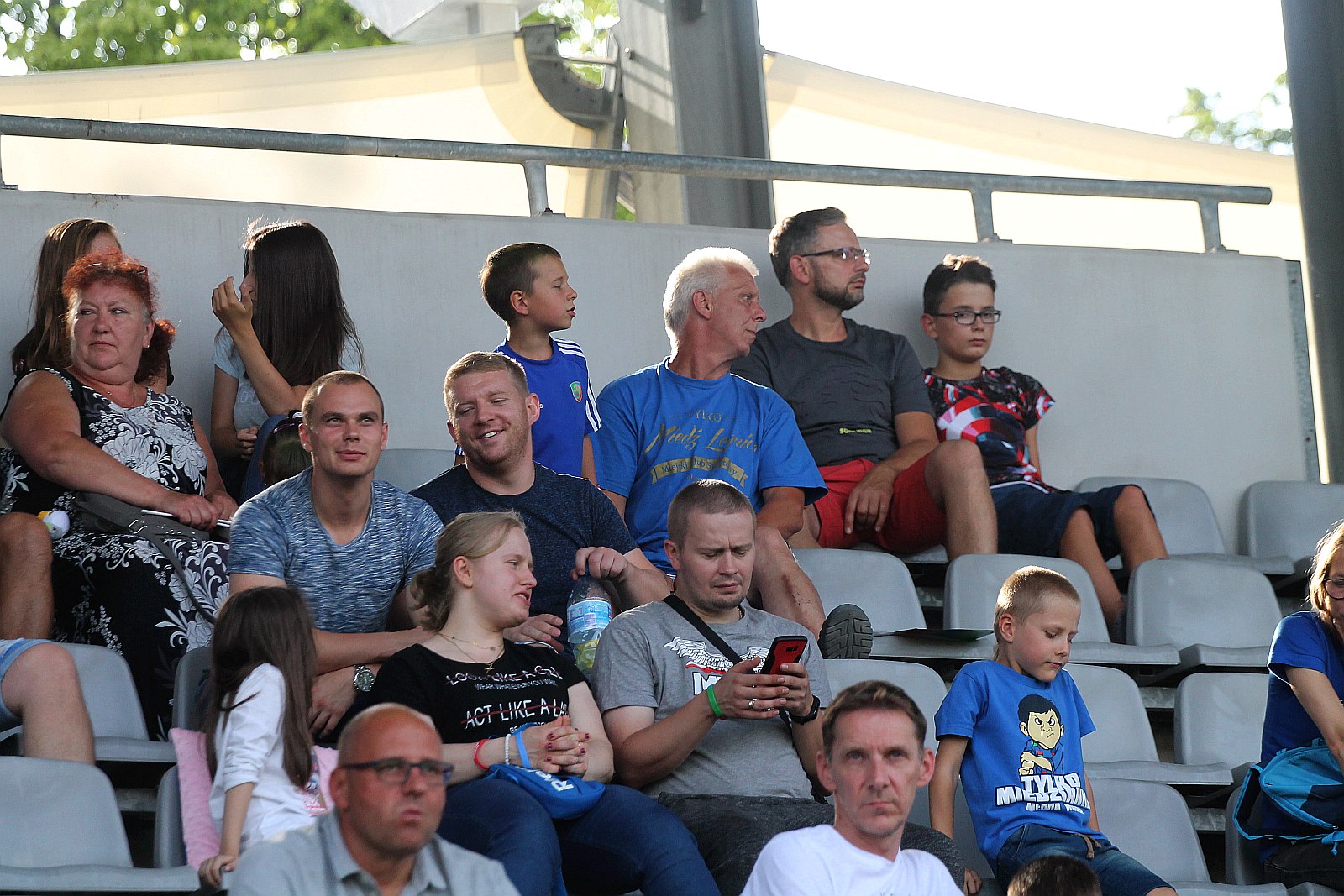Blisko tysiąc widzów oglądało ostatni sparnig Miedzi Legnica