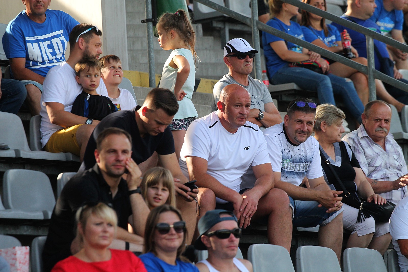 Blisko tysiąc widzów oglądało ostatni sparnig Miedzi Legnica