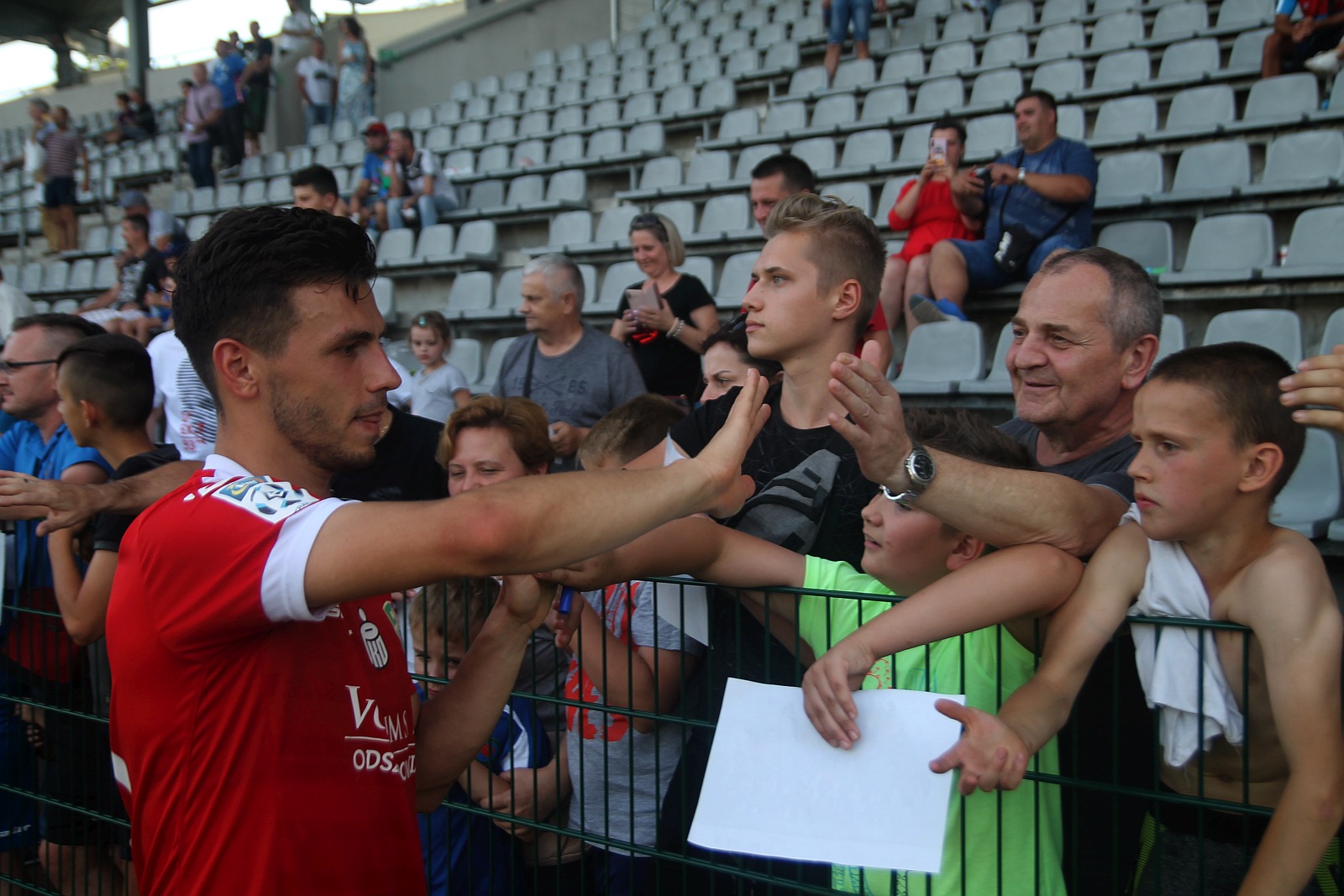 Sympatykom Miedzi Legnica zaprezentowała się drużyna