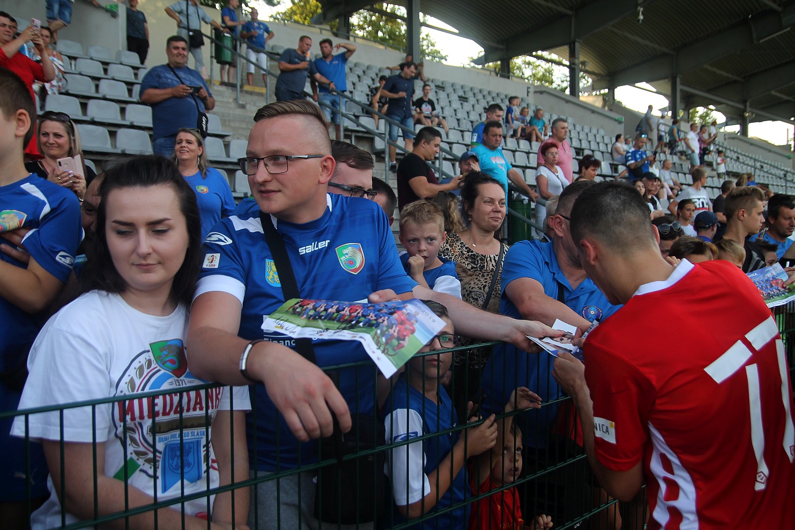 Sympatykom Miedzi Legnica zaprezentowała się drużyna