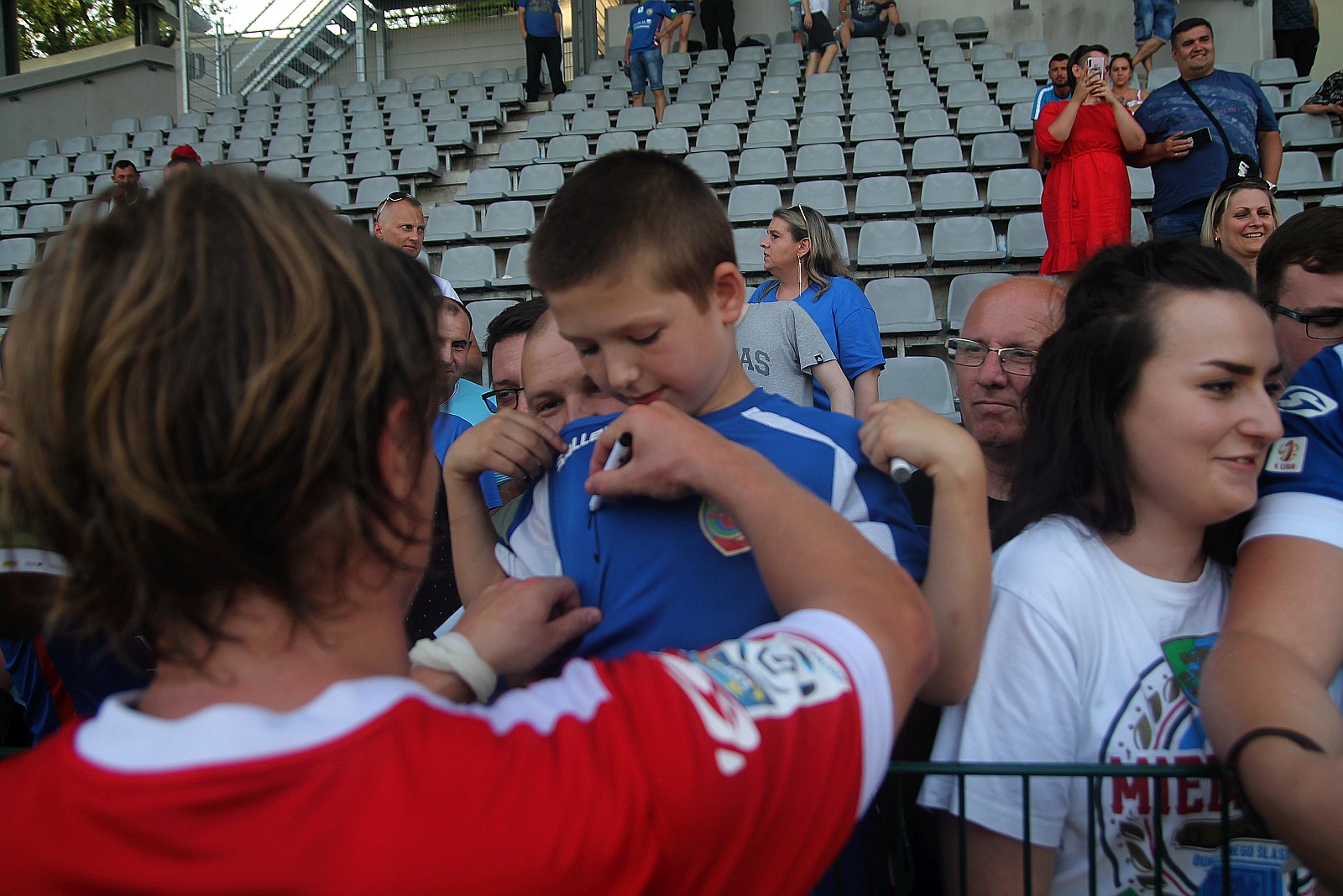 Sympatykom Miedzi Legnica zaprezentowała się drużyna