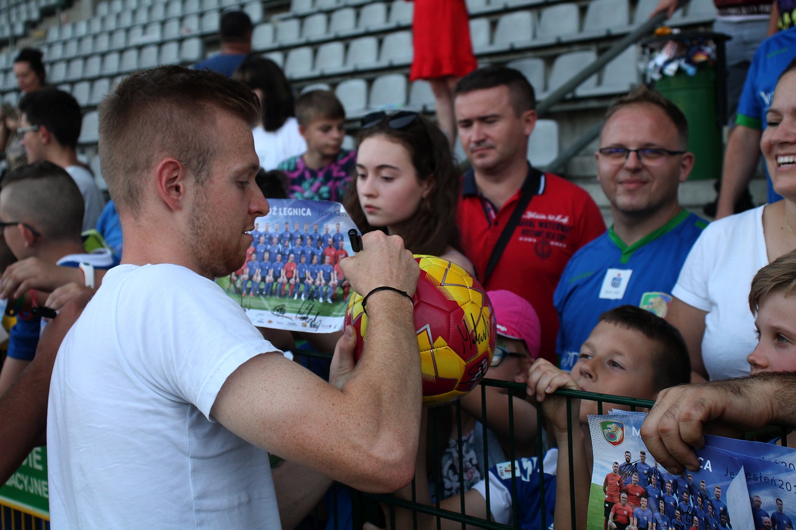 Sympatykom Miedzi Legnica zaprezentowała się drużyna