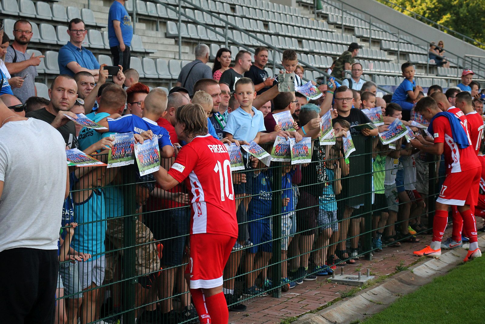 Sympatykom Miedzi Legnica zaprezentowała się drużyna