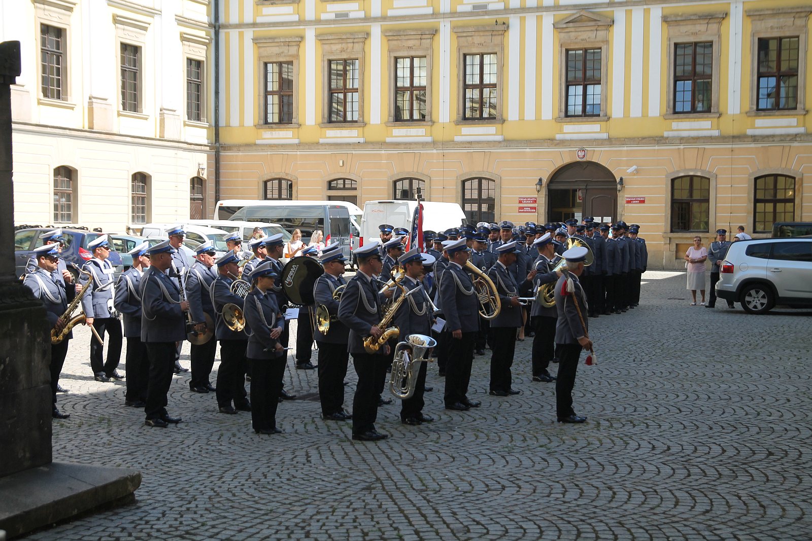 Minister Elżbieta Witek na legnickich obchodach święta policji