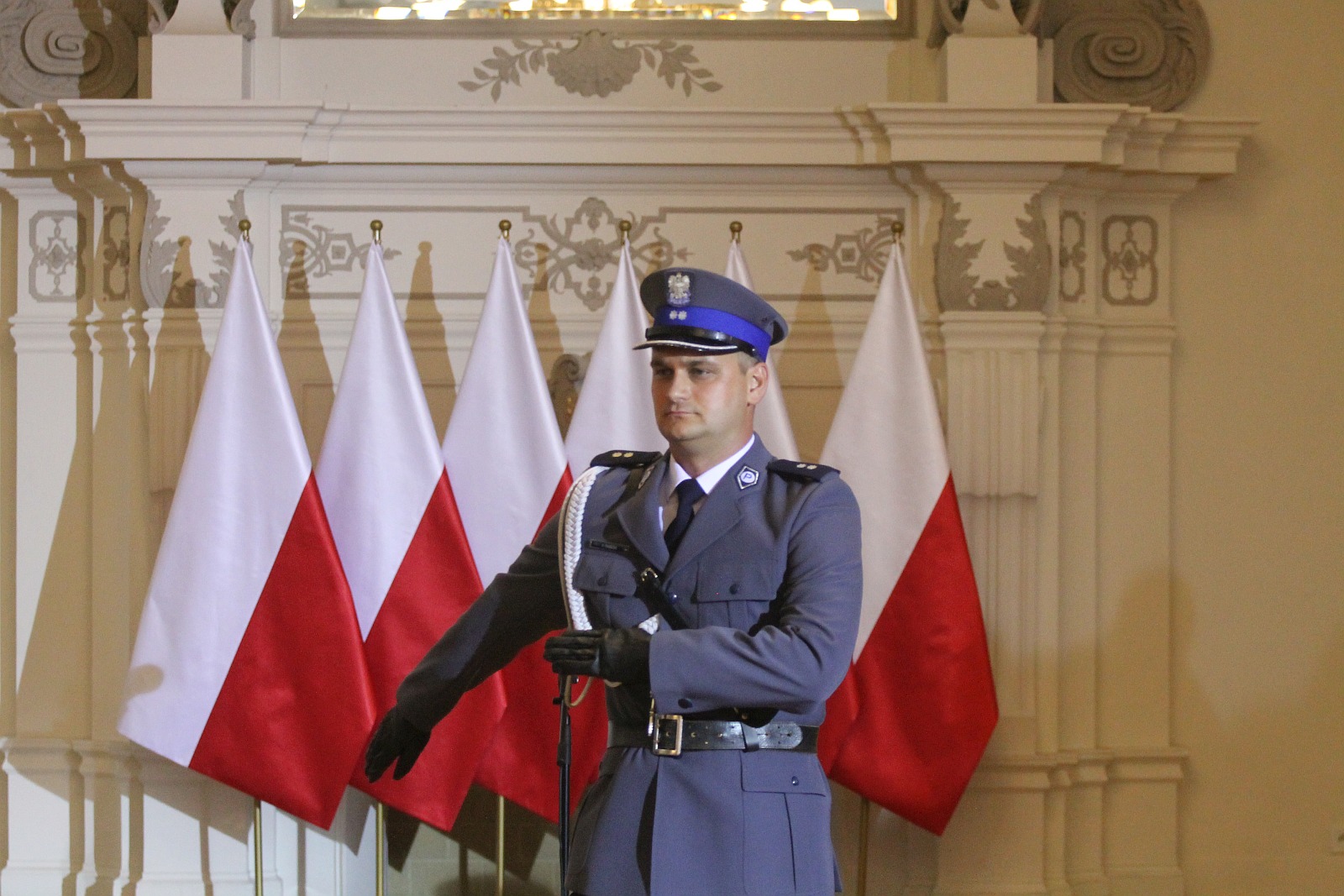 Minister Elżbieta Witek na legnickich obchodach święta policji