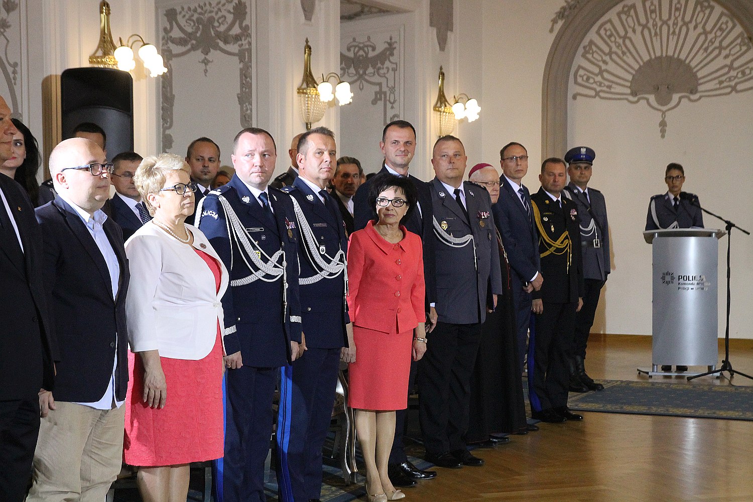 Minister Elżbieta Witek na legnickich obchodach święta policji