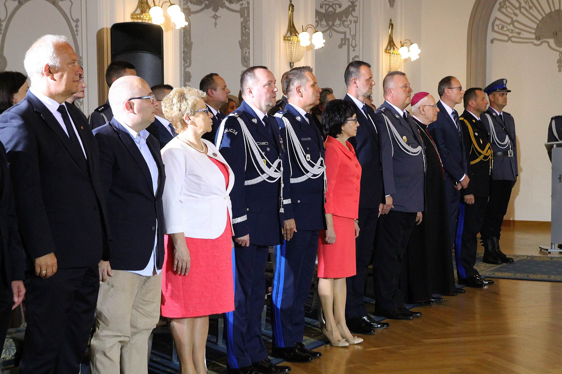 Minister Elżbieta Witek na legnickich obchodach święta policji