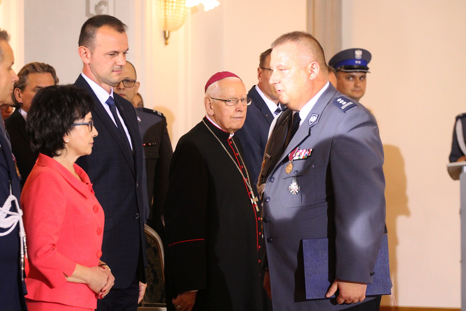 Minister Elżbieta Witek na legnickich obchodach święta policji