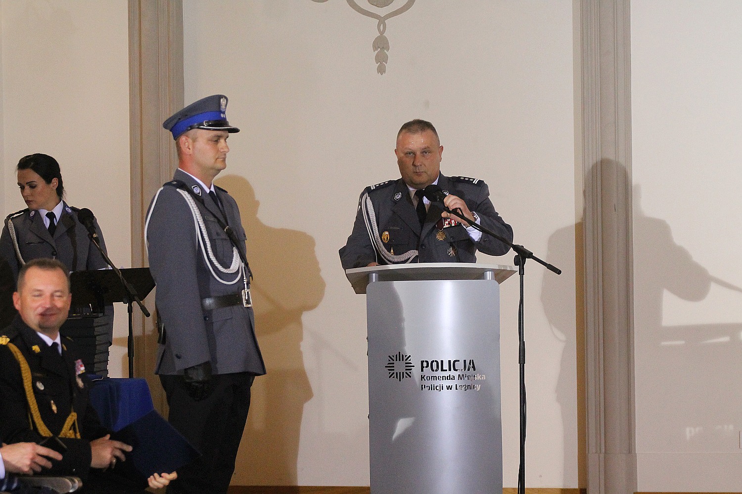 Minister Elżbieta Witek na legnickich obchodach święta policji