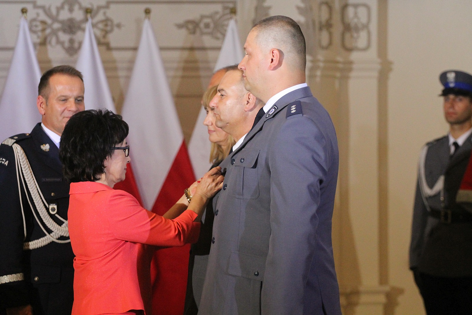 Minister Elżbieta Witek na legnickich obchodach święta policji