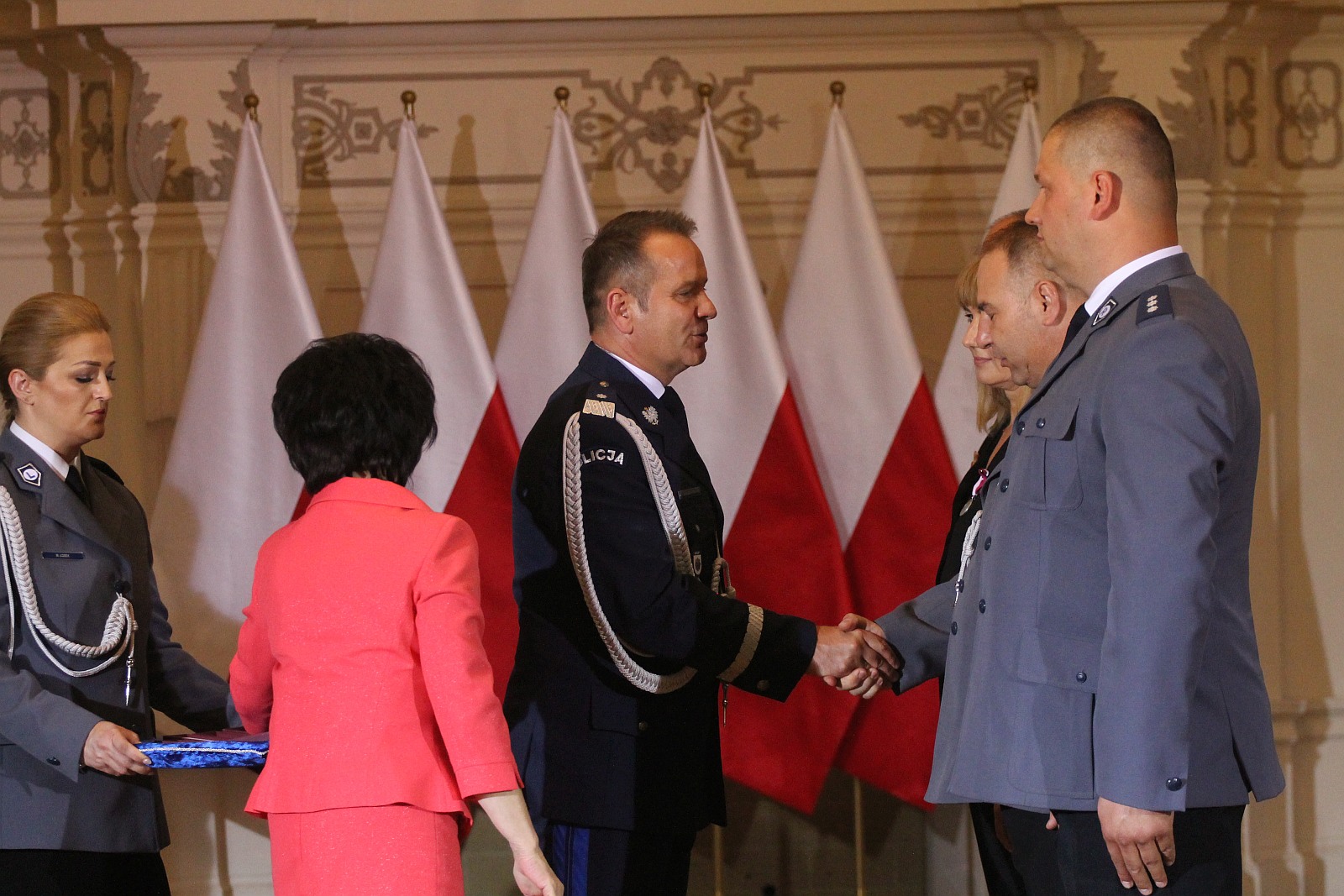 Minister Elżbieta Witek na legnickich obchodach święta policji