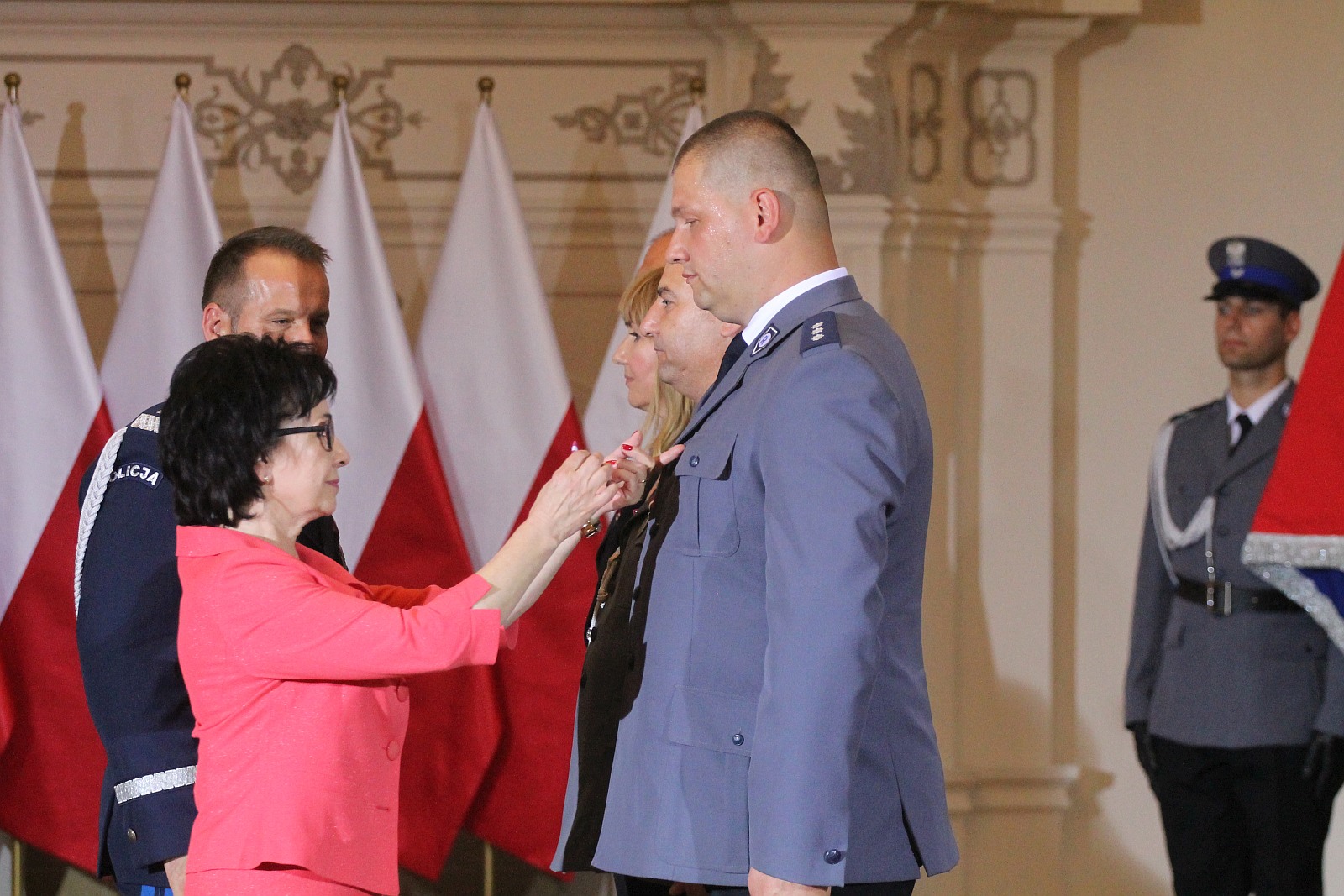 Minister Elżbieta Witek na legnickich obchodach święta policji