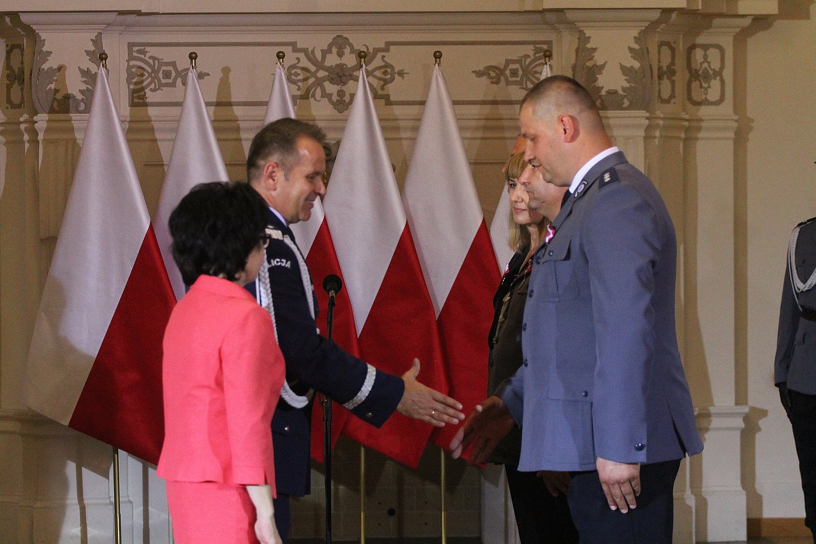 Minister Elżbieta Witek na legnickich obchodach święta policji