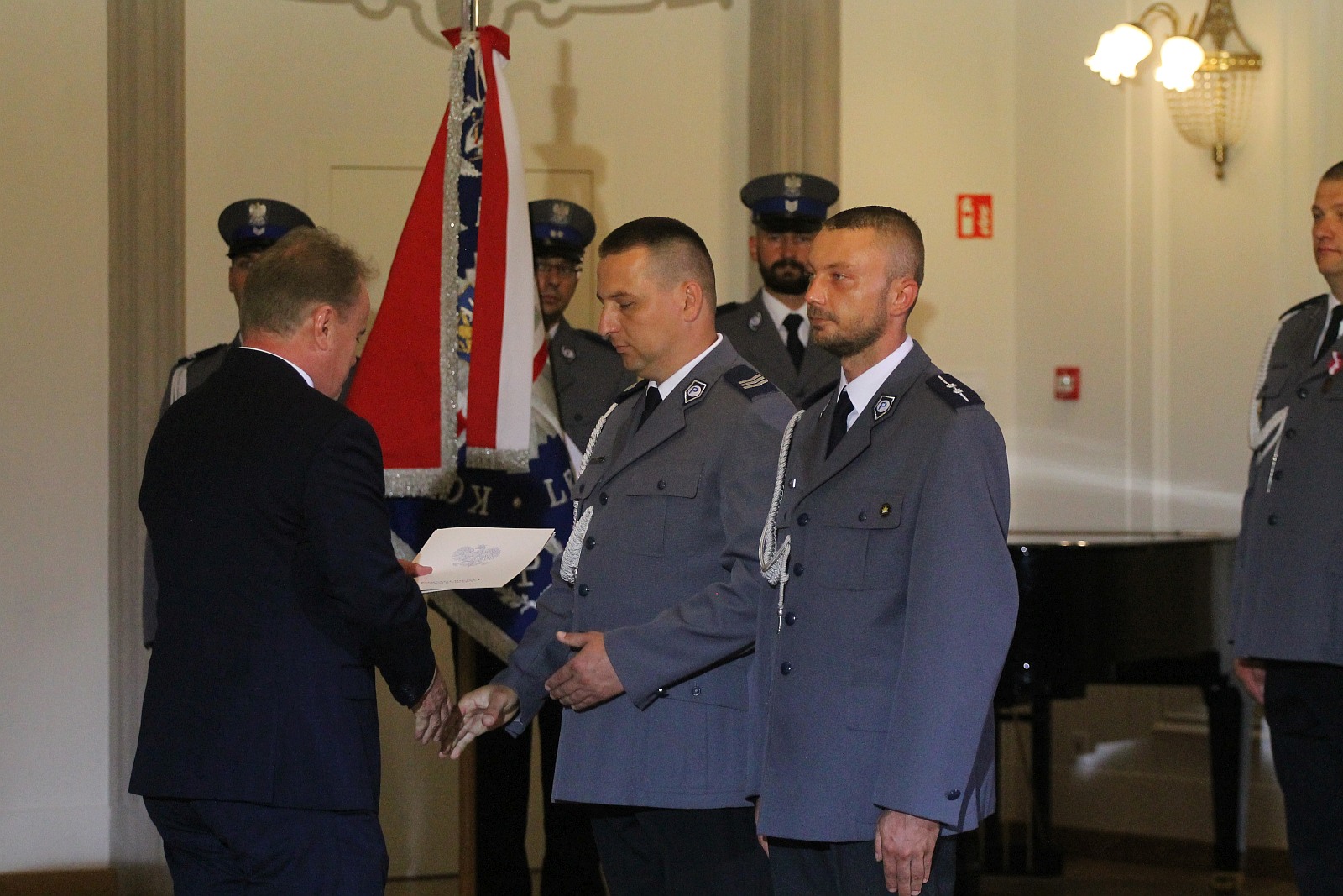 Minister Elżbieta Witek na legnickich obchodach święta policji