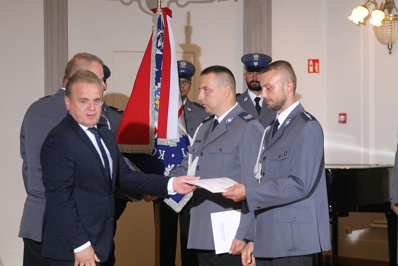 Minister Elżbieta Witek na legnickich obchodach święta policji