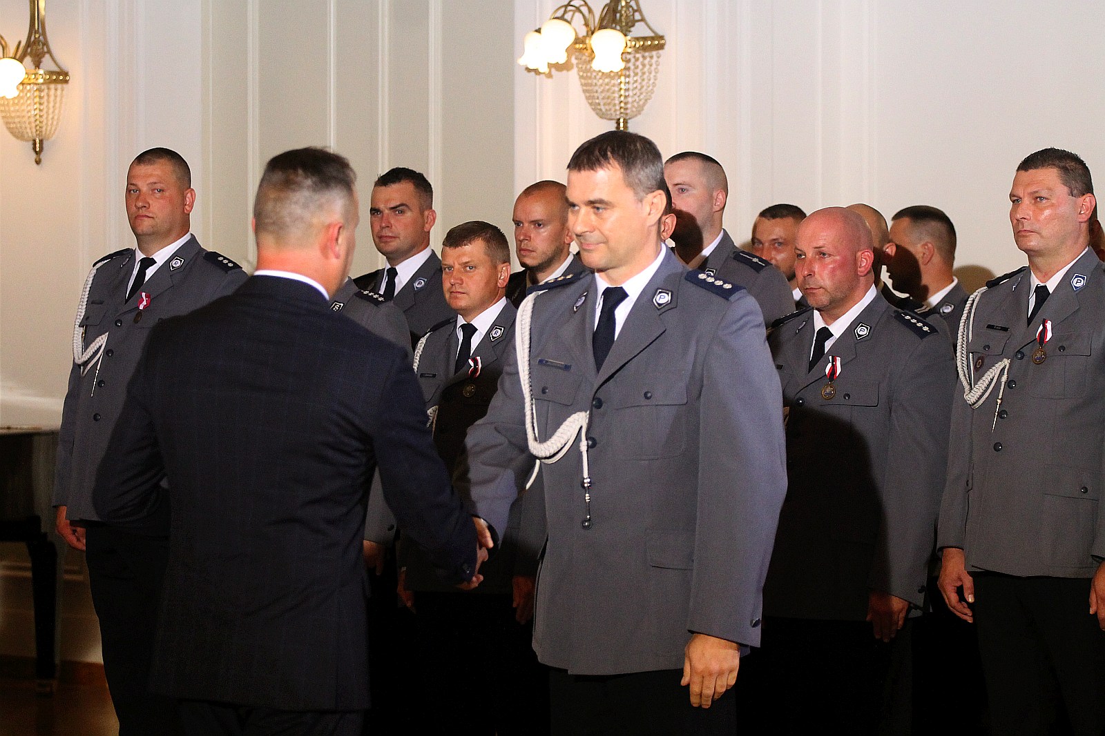 Minister Elżbieta Witek na legnickich obchodach święta policji