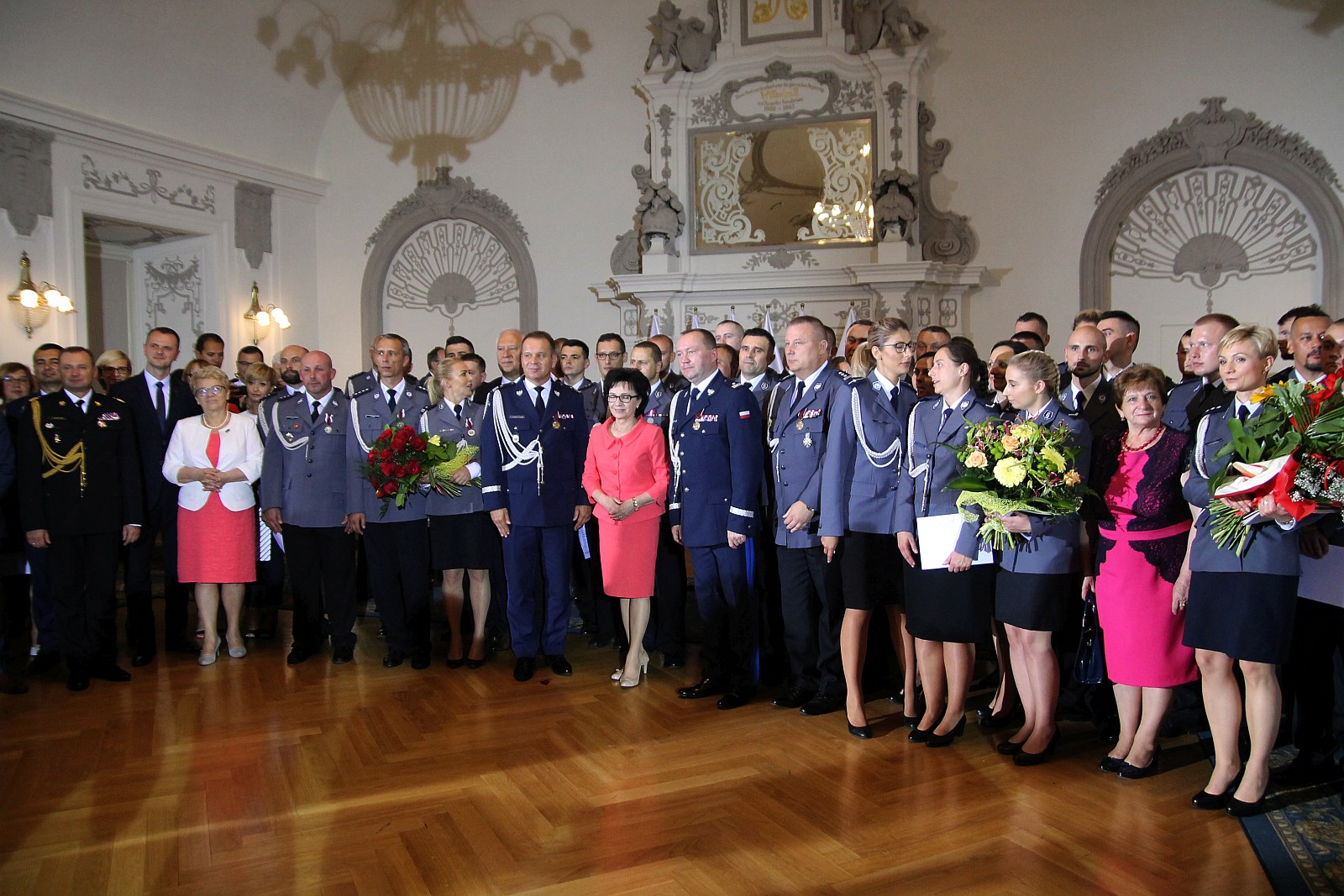 Minister Elżbieta Witek na legnickich obchodach święta policji