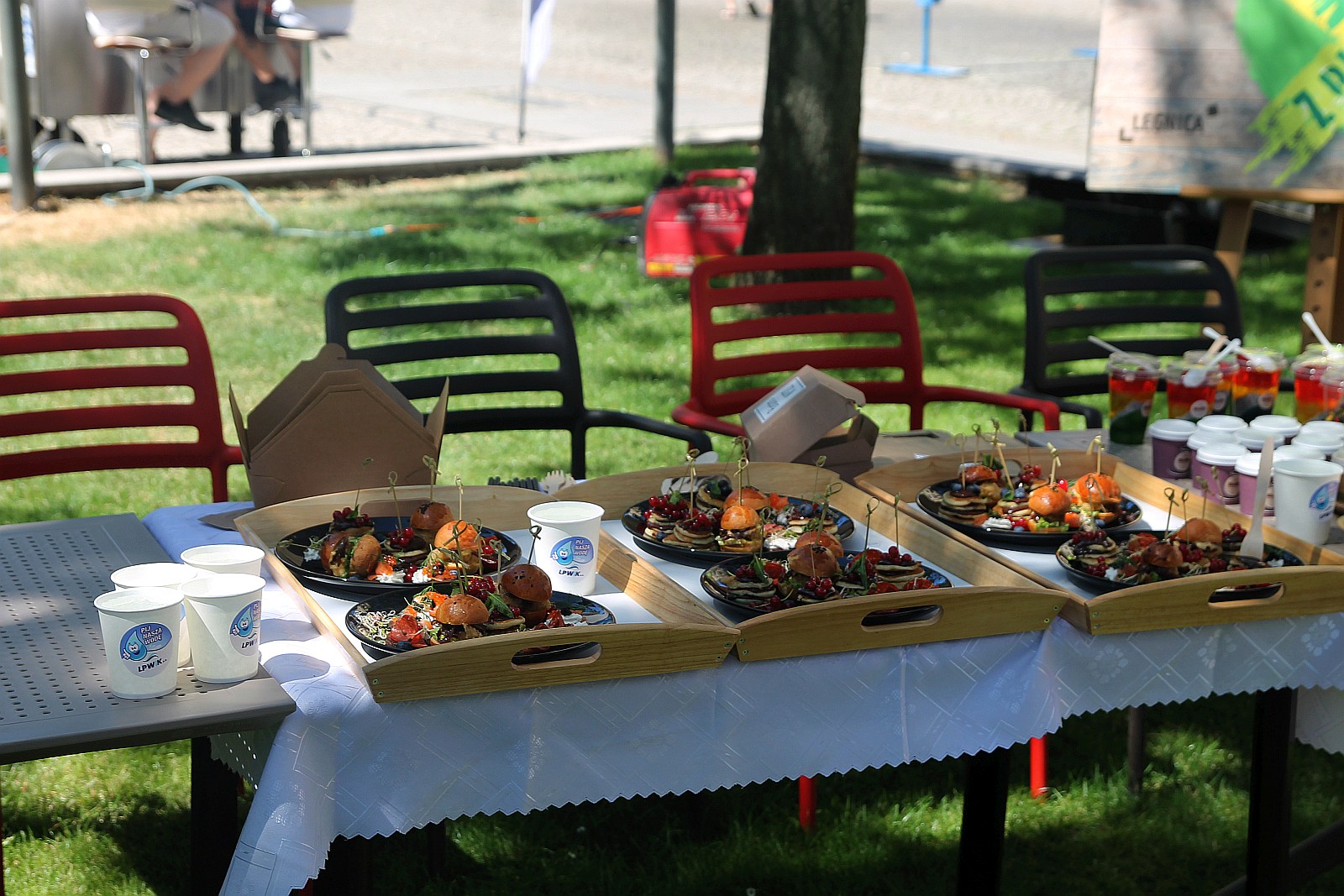 Kolejni legniccy restauratorzy zrywają z plastikiem