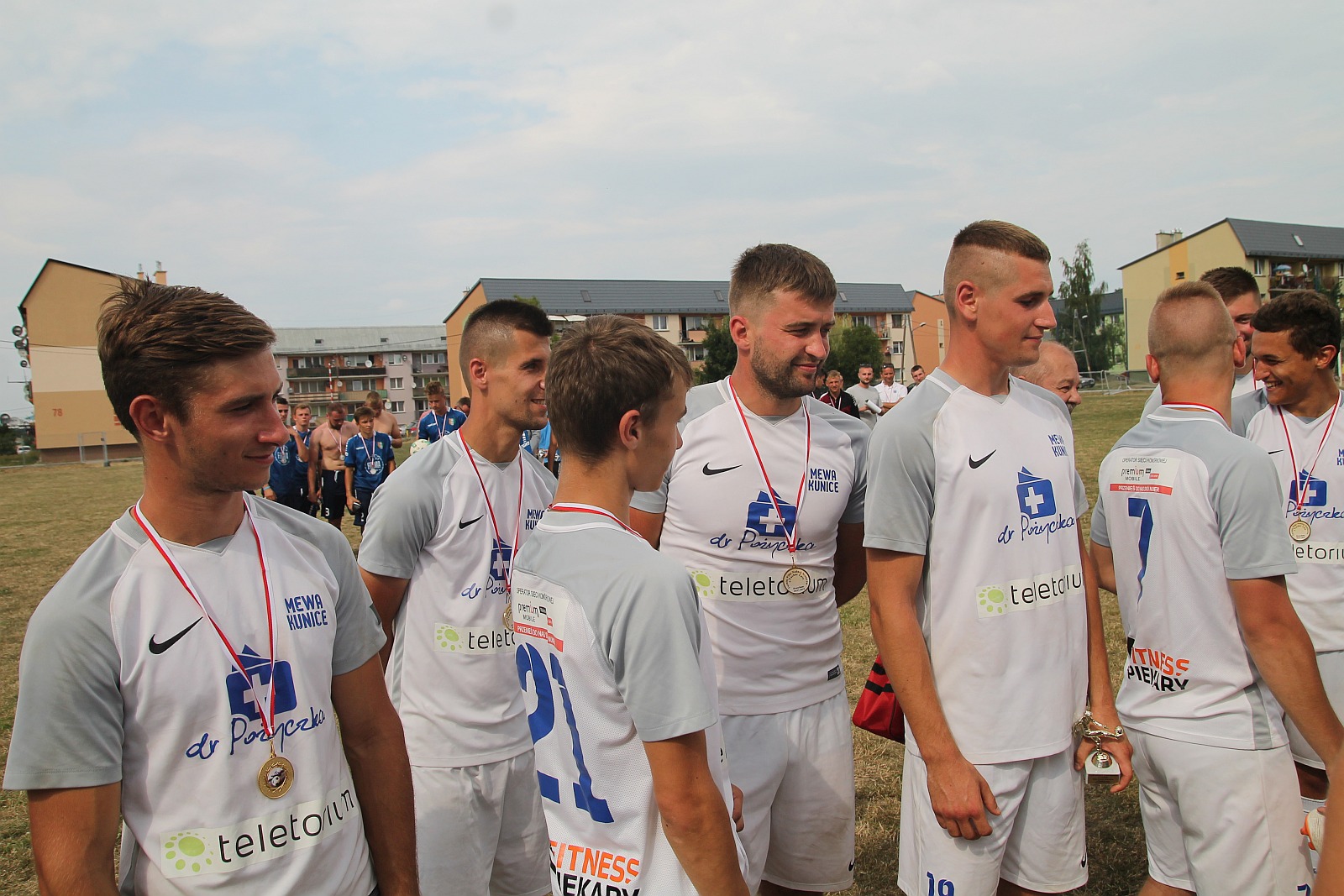 Sześć drużyn grało w Rosochatej o Puchar Lata Gminy Kunice