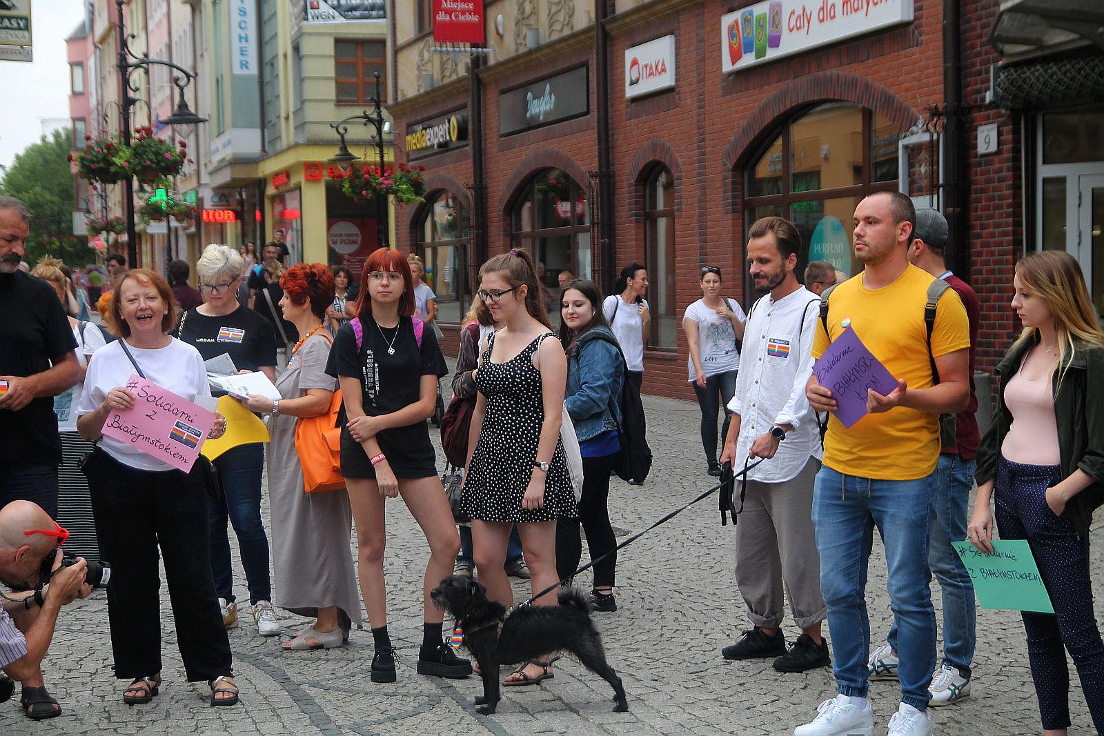 W Legnicy sześćdziesiąt osób protestowało przeciwko przemocy