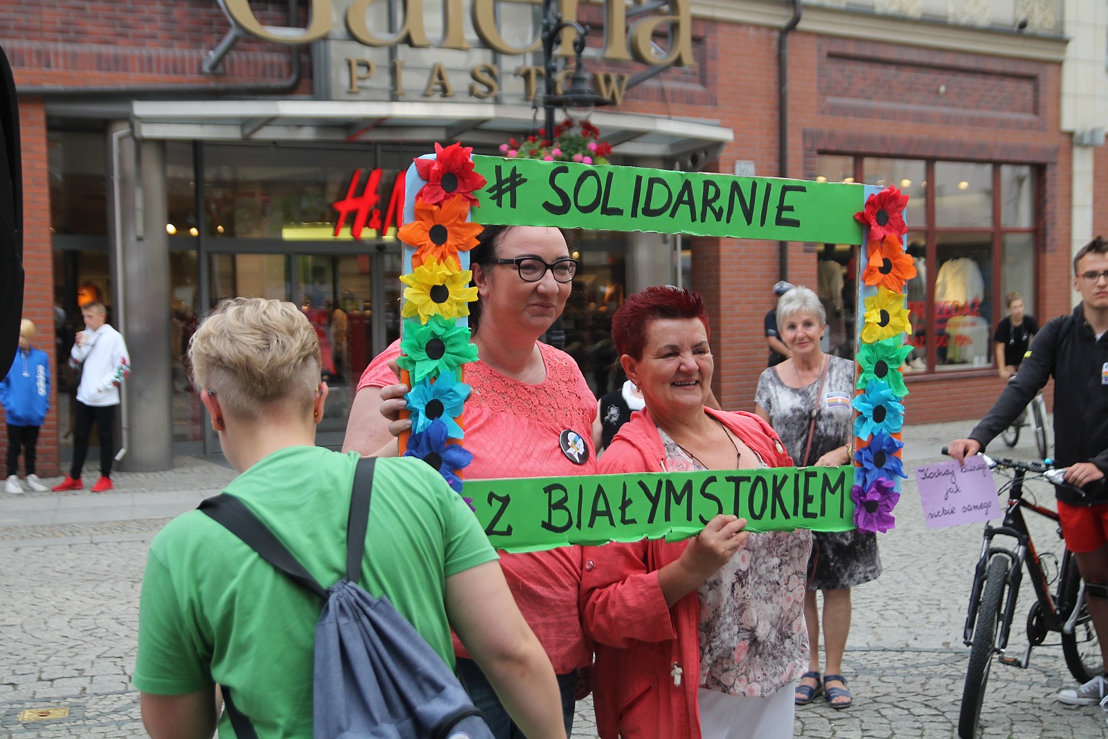 W Legnicy sześćdziesiąt osób protestowało przeciwko przemocy