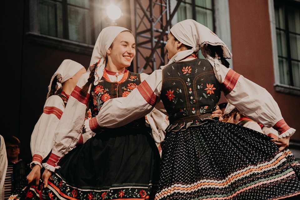 Trzy nagrody dla Łemkowskiego Zespołu Pieśni i Tańca Kyczera