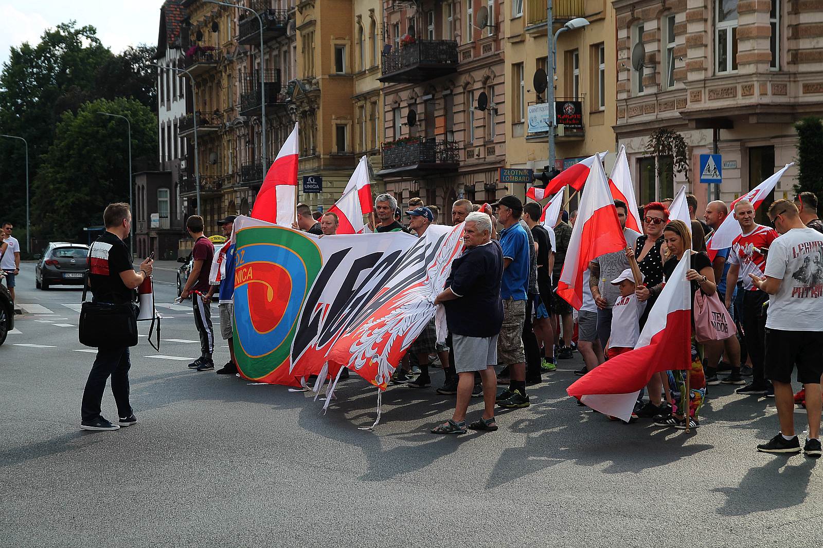 Zablokowali ruch na placu Wilsona aby oddać hołd powstańcom