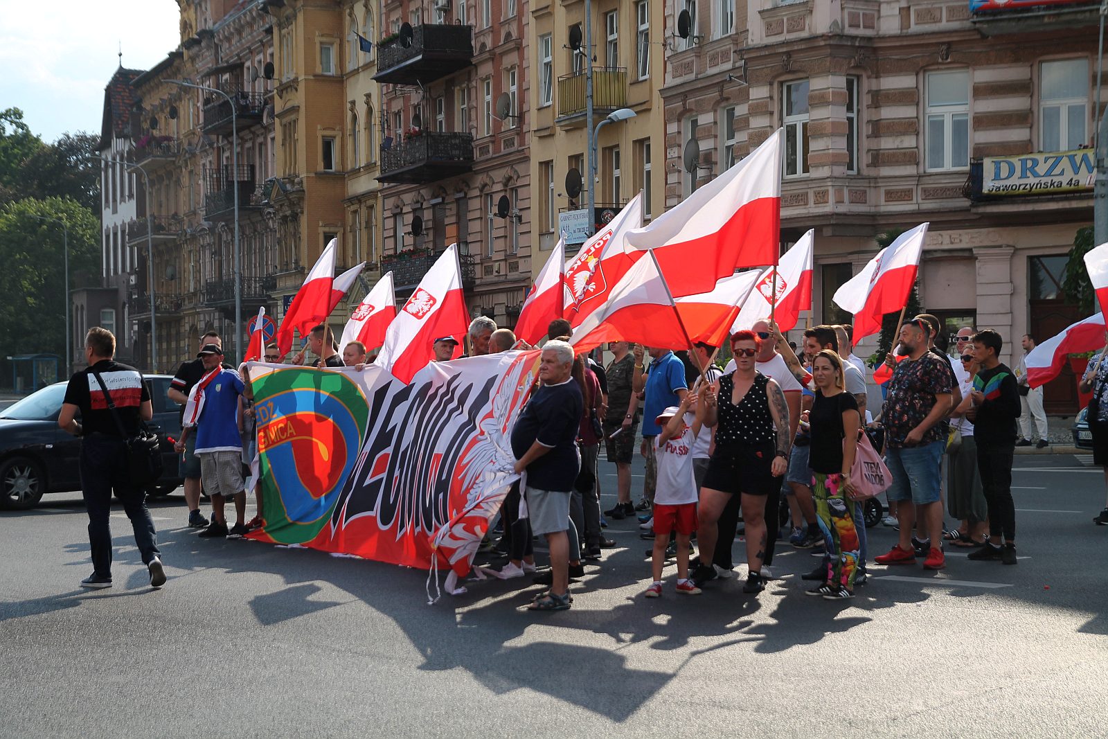 Zablokowali ruch na placu Wilsona aby oddać hołd powstańcom