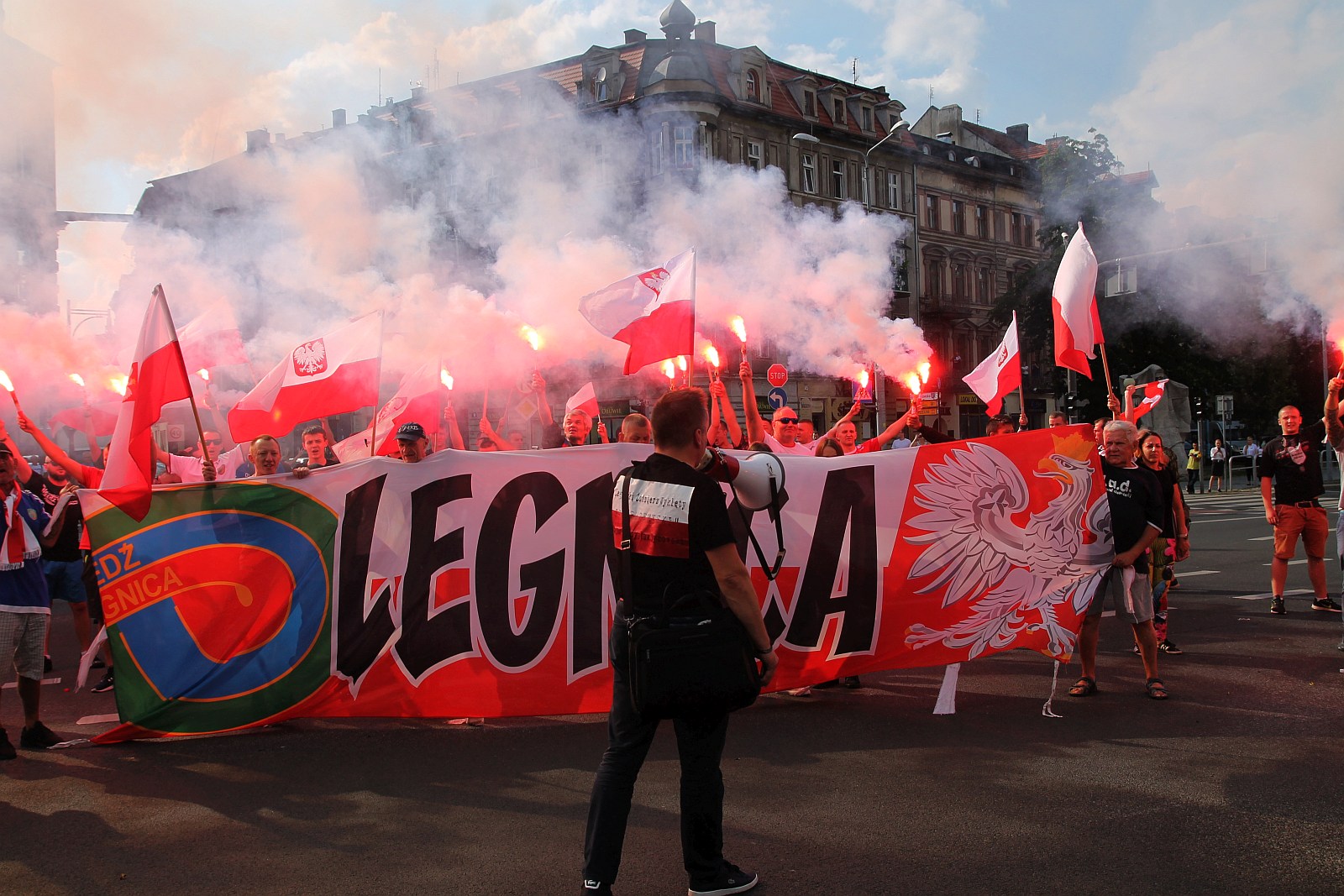 Zablokowali ruch na placu Wilsona aby oddać hołd powstańcom