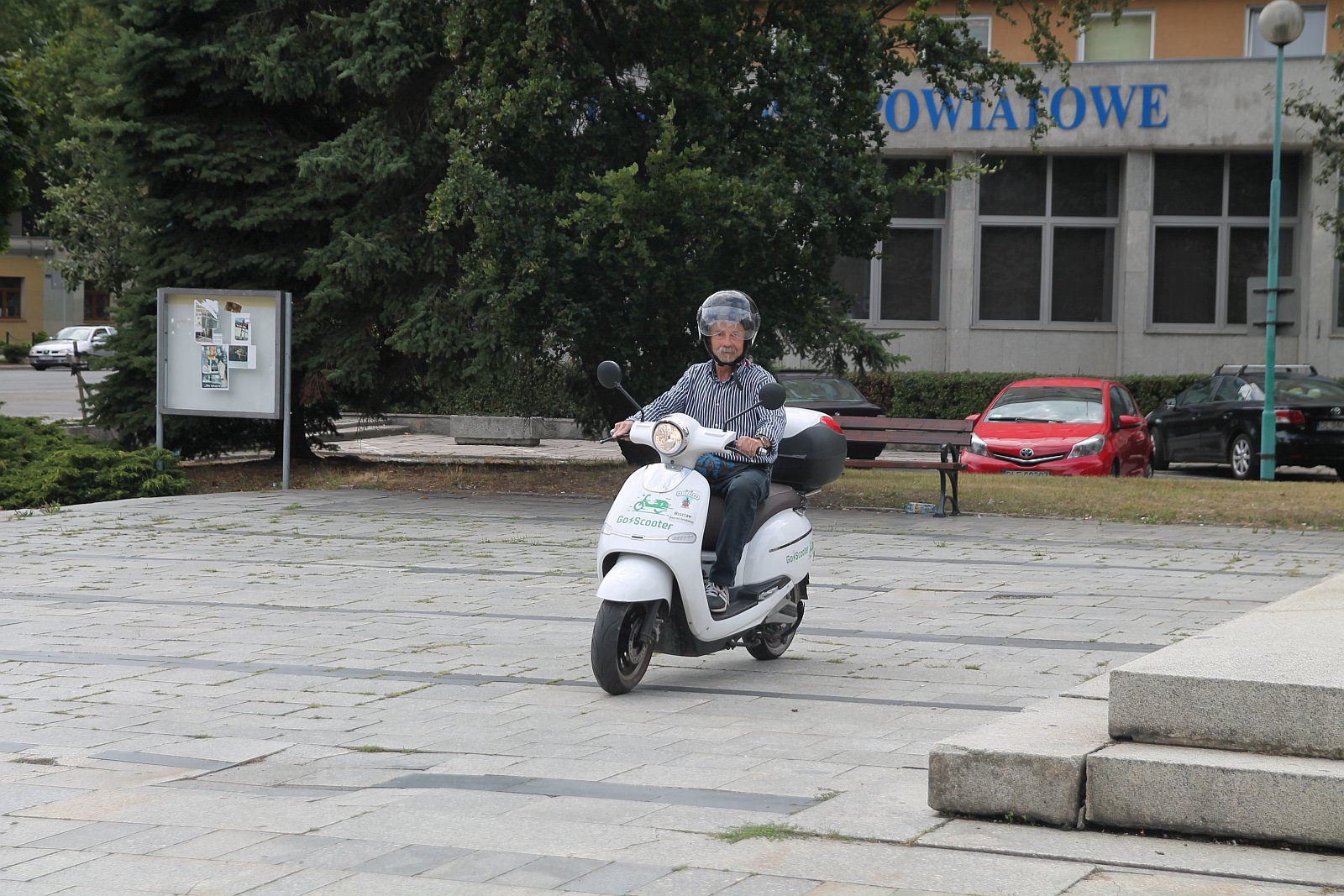 Czy w Legnicy pojedziemy skuterami miejskimi