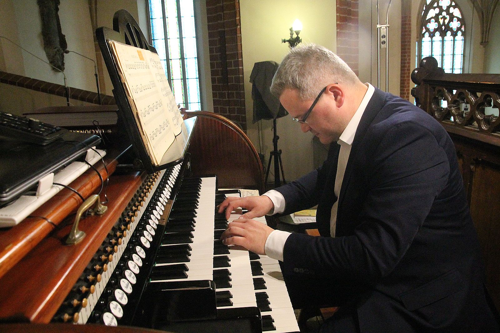 Błażej Musiałczyk na Legnickich Wieczorach Organowych