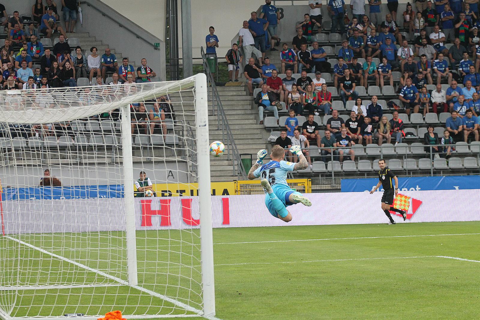 Miedź Legnica - Chrobry Głogów 2:1 (1:1)