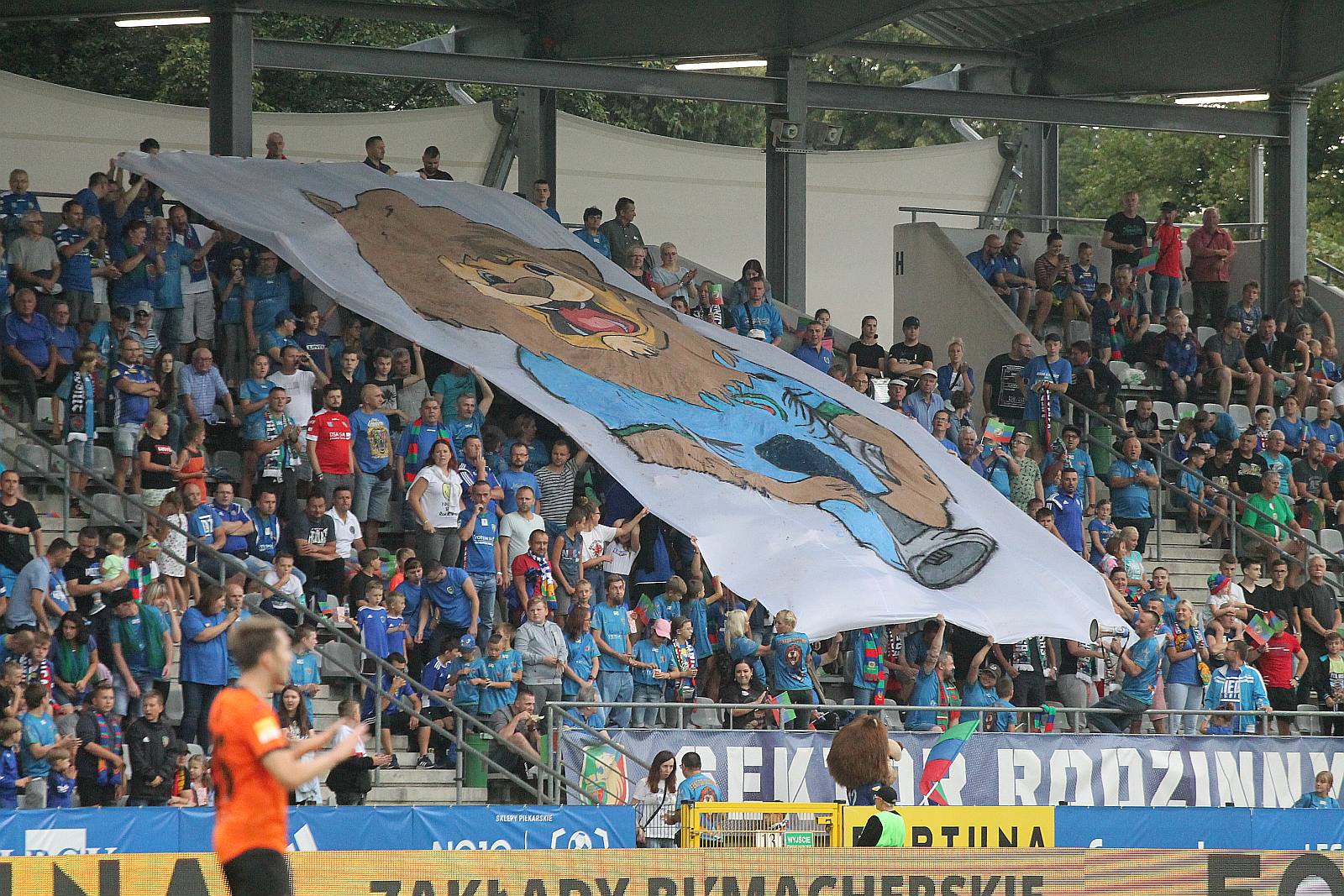 Miedź Legnica - Chrobry Głogów 2:1 (1:1)