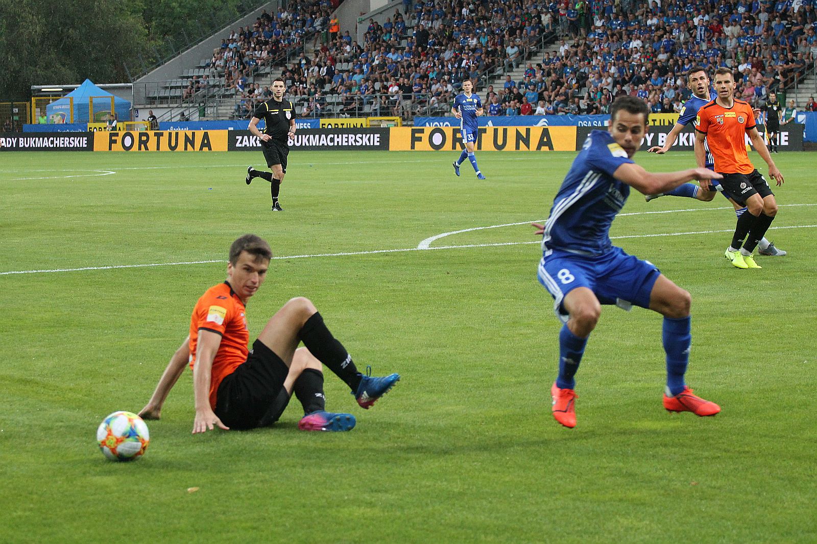 Miedź Legnica - Chrobry Głogów 2:1 (1:1)