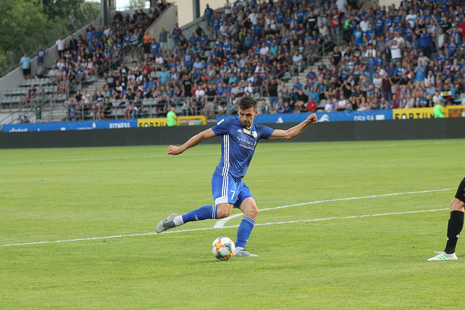 Miedź Legnica - Chrobry Głogów 2:1 (1:1)
