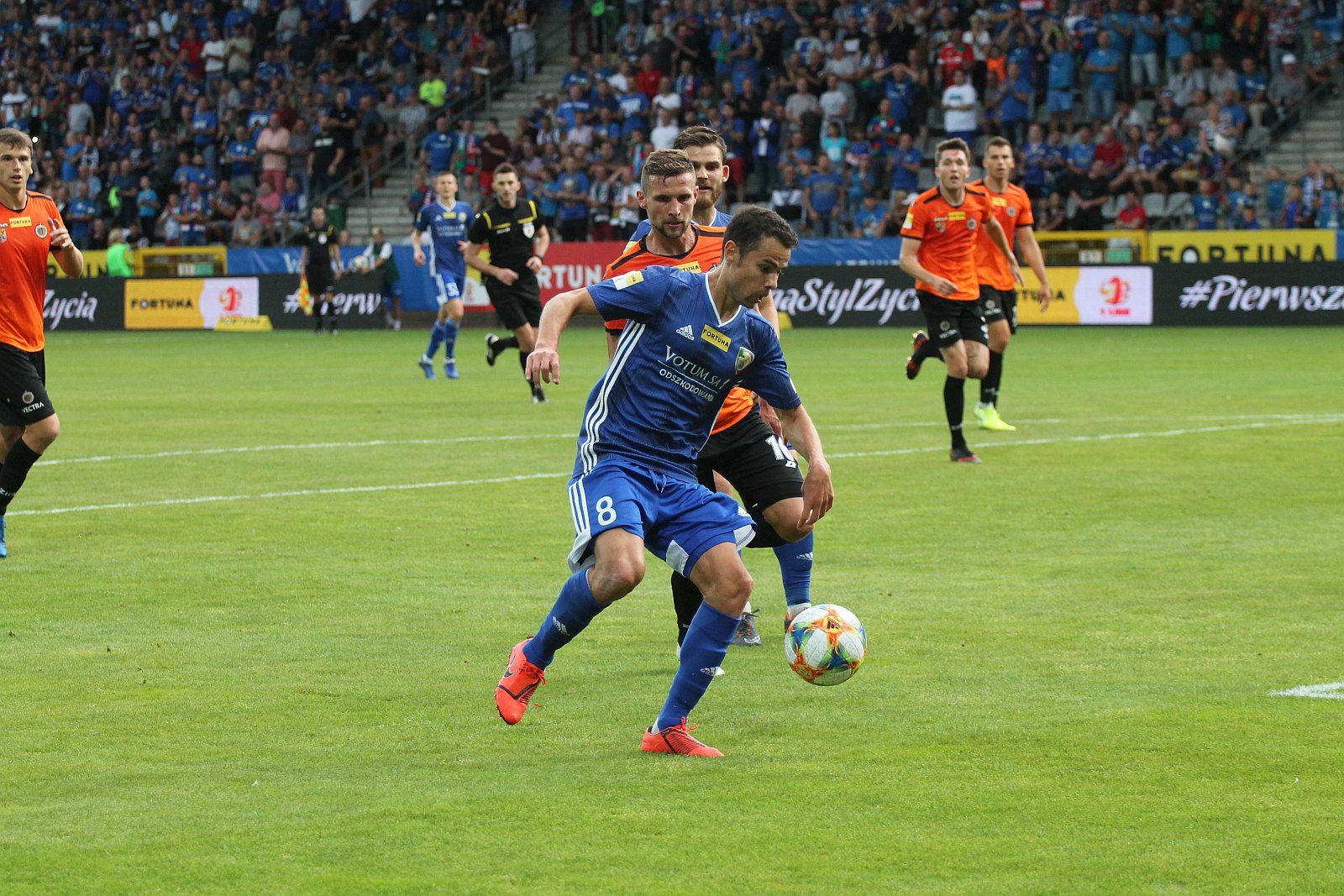 Miedź Legnica - Chrobry Głogów 2:1 (1:1)