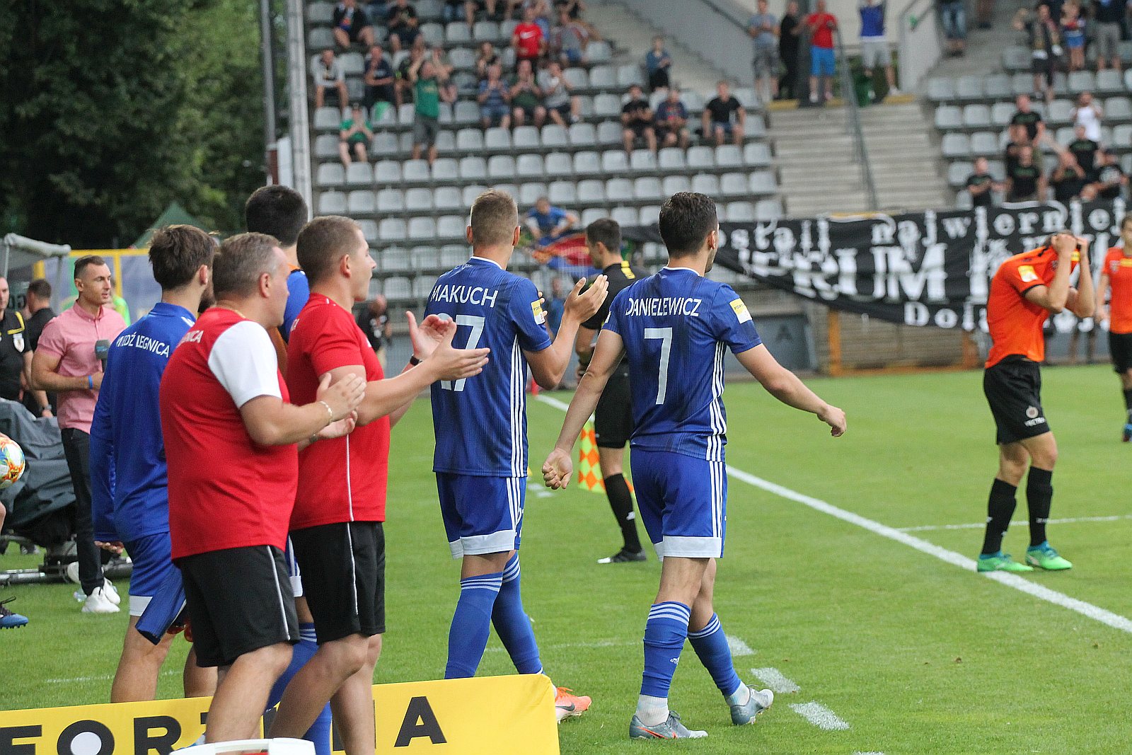 Miedź Legnica - Chrobry Głogów 2:1 (1:1)