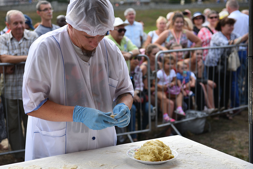 XIV Mistrzostwa Legnicy w Lepieniu Pierogów