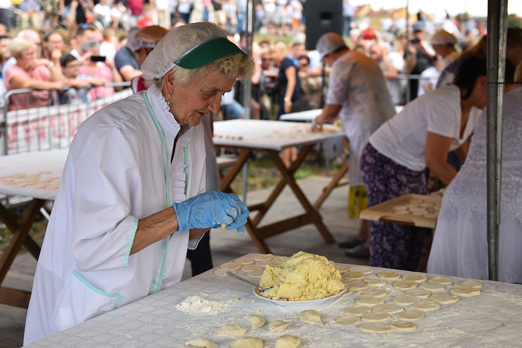 XIV Mistrzostwa Legnicy w Lepieniu Pierogów