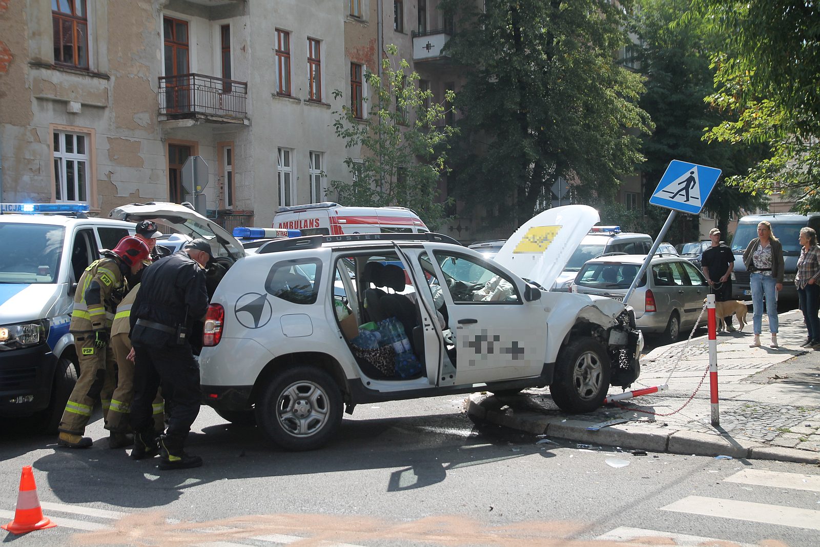 Zderzenie dwóch aut na skrzyżowaniu ulic Rataja i Orzeszkowej