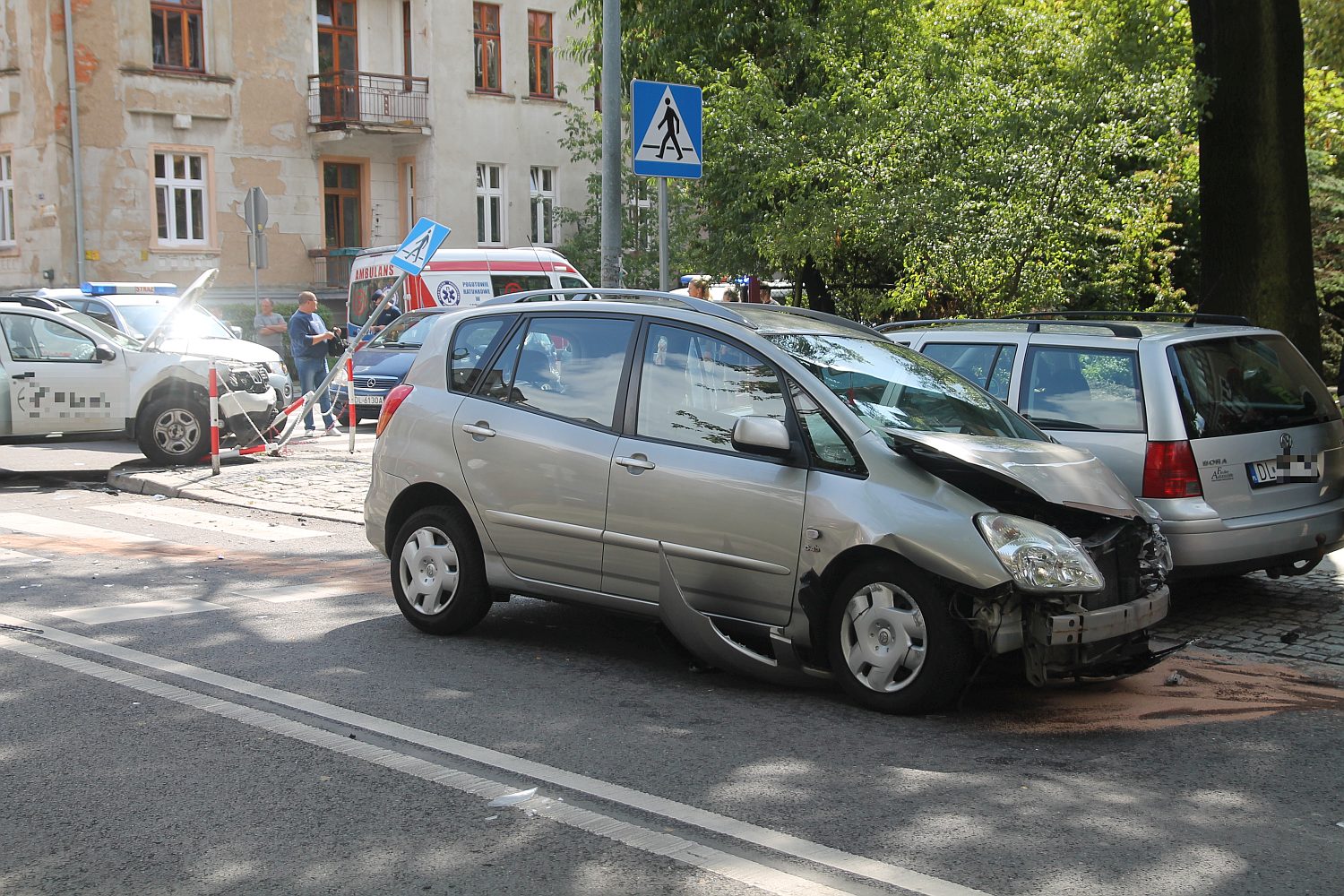 Zderzenie dwóch aut na skrzyżowaniu ulic Rataja i Orzeszkowej